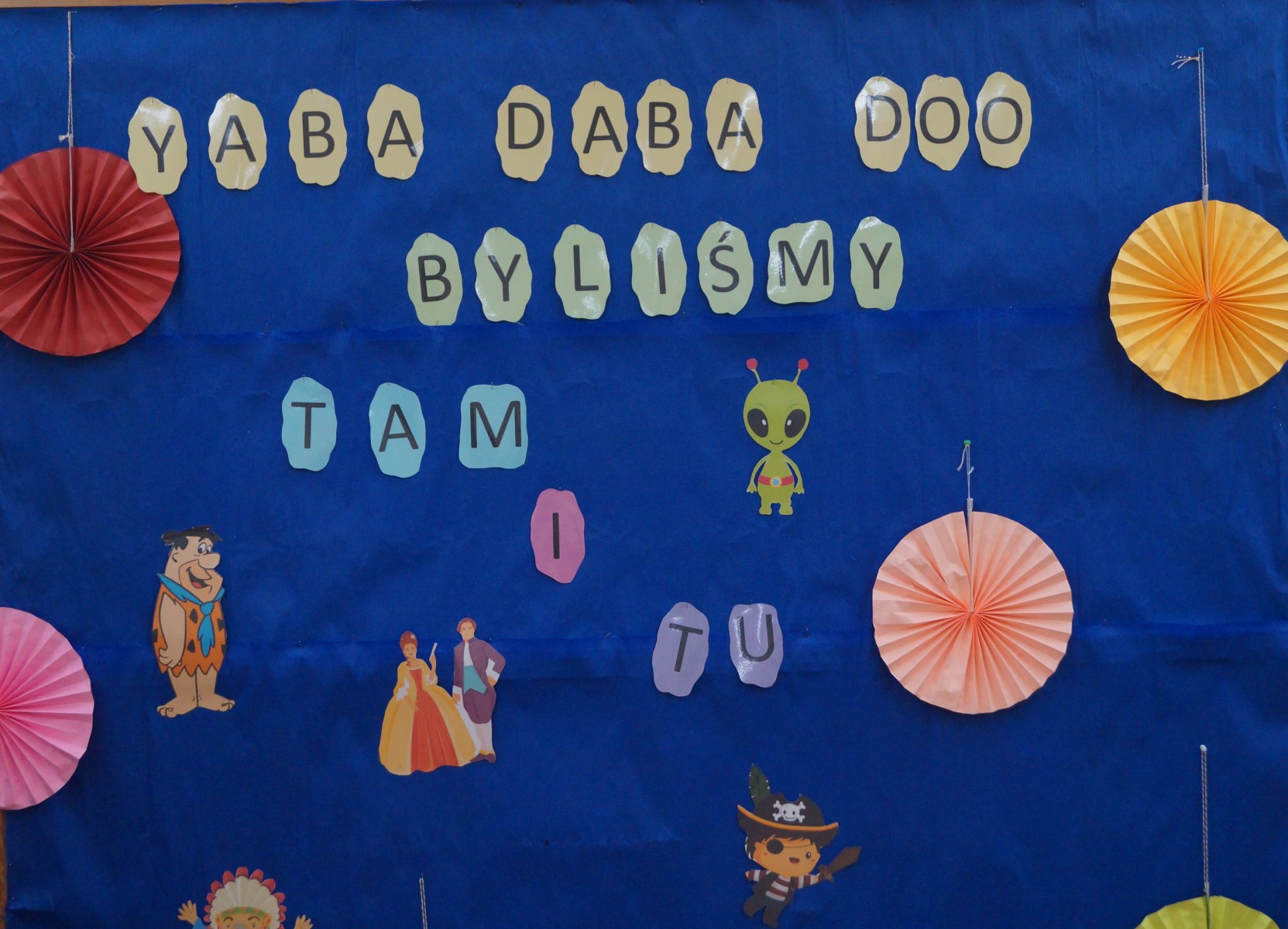 Dzień Przedszkolaka - " Yaba daba doo byliśmy tam i tu..."